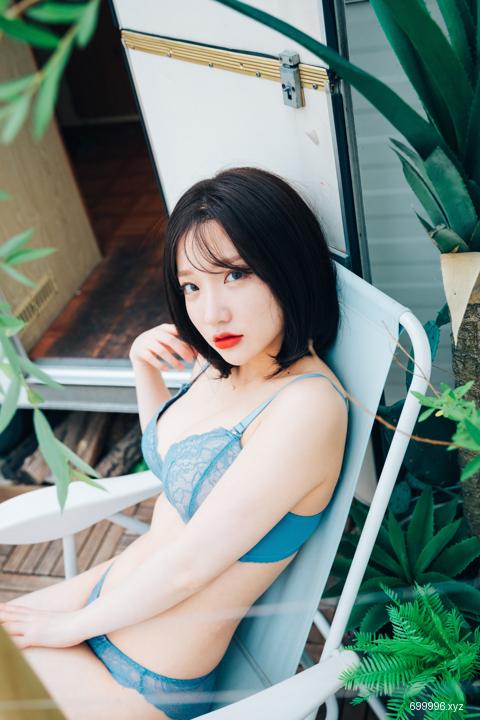 Ye-Eun - Summer Caravan